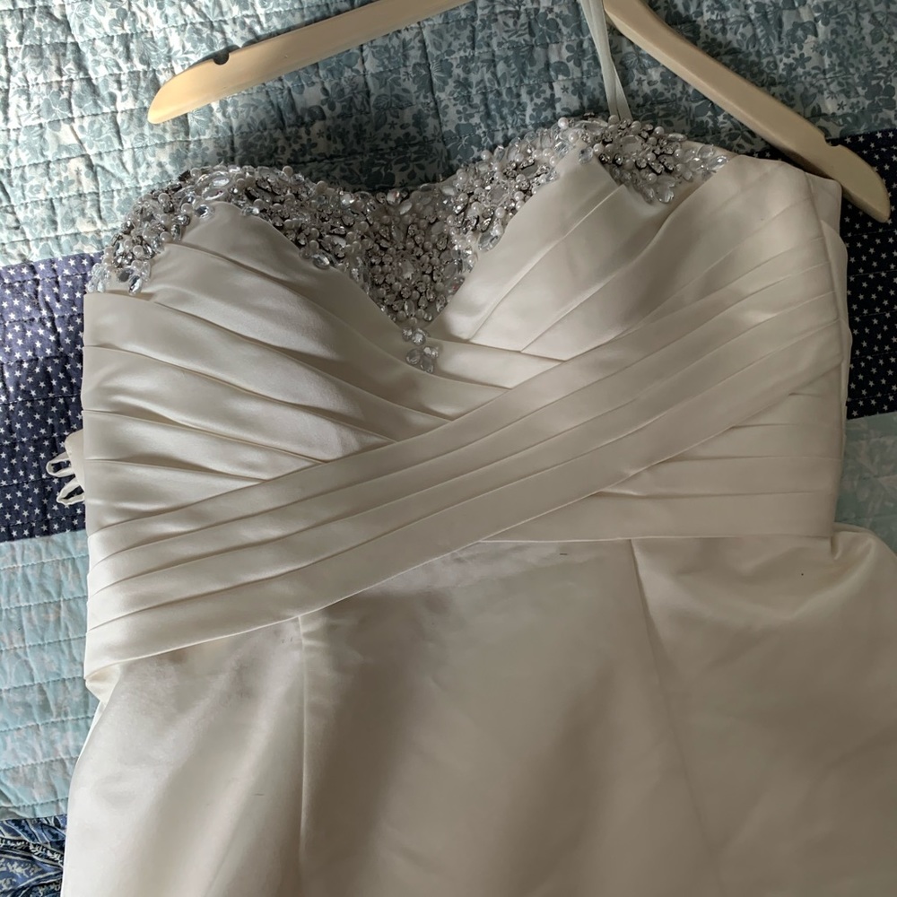 Wedding dress size 14-16